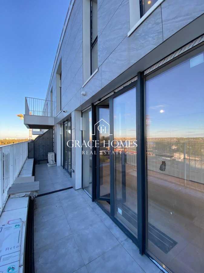 Продаж 3-кімнатної квартири 120 м², Набережно-Рибальська вул., 3