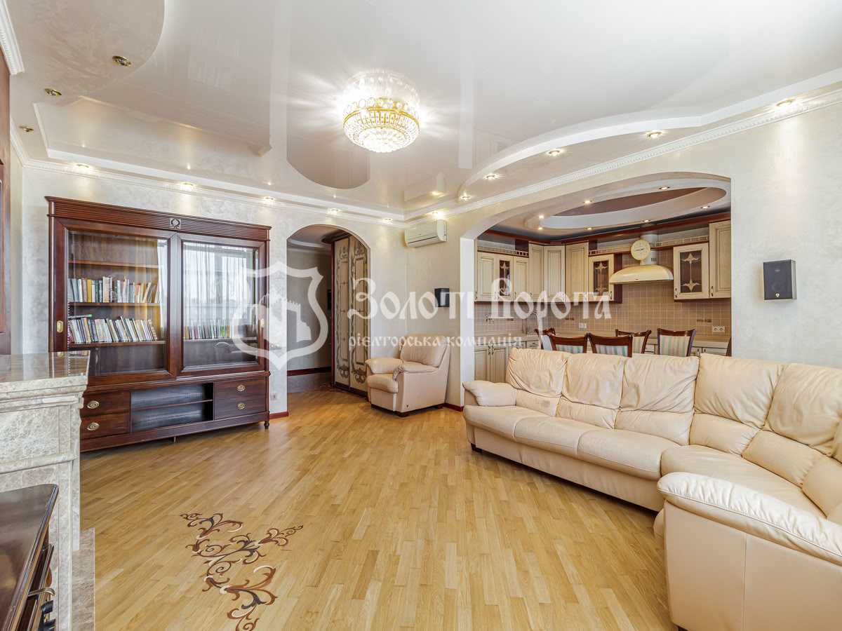 Продаж 4-кімнатної квартири 142 м², Срібнокільська вул., 1