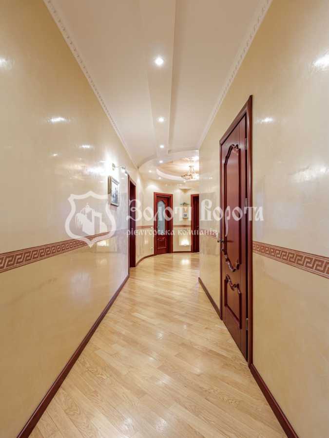 Продаж 4-кімнатної квартири 142 м², Срібнокільська вул., 1
