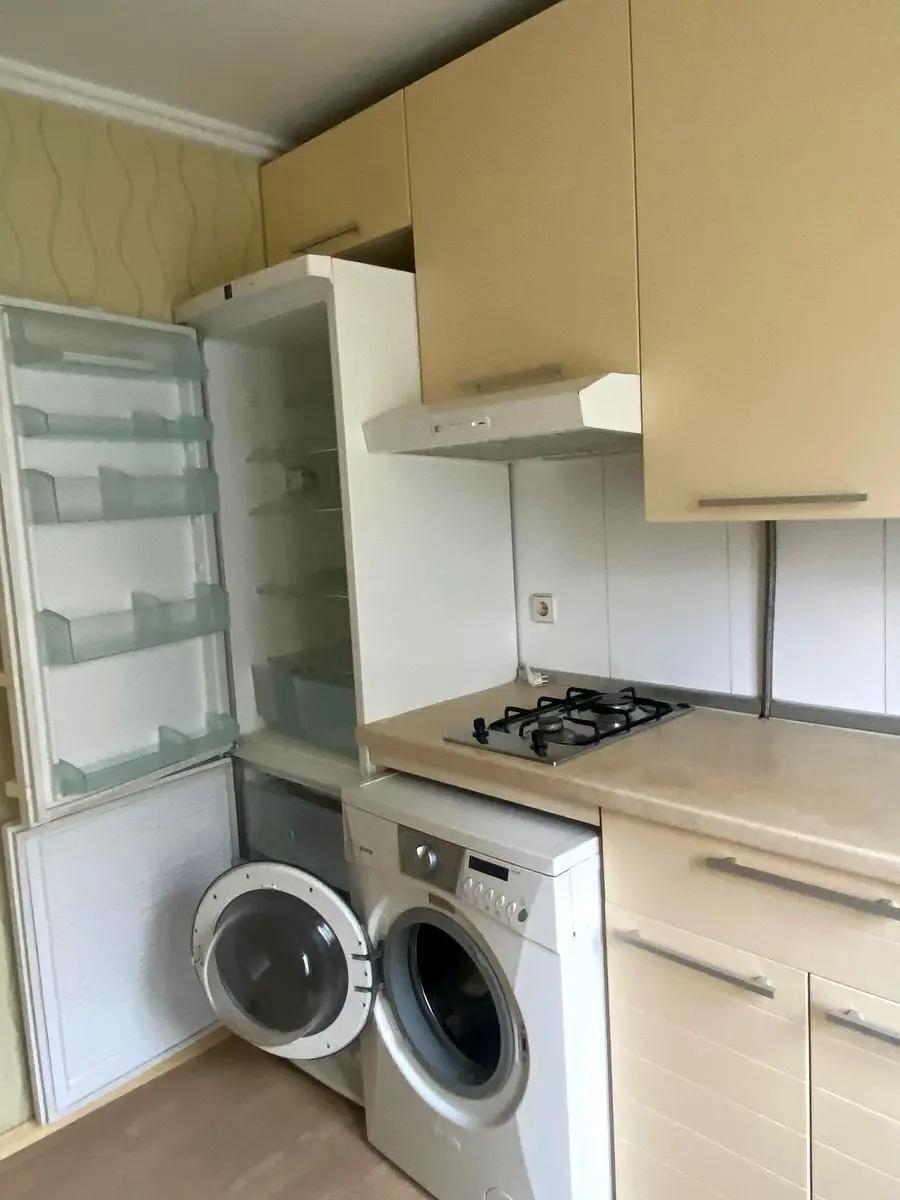 Продаж 2-кімнатної квартири 45 м², Маричанська вул., 8