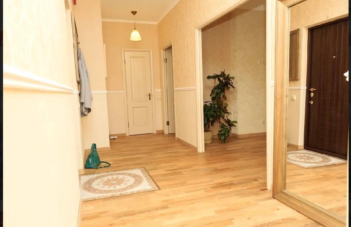 Продаж 2-кімнатної квартири 74 м², Голосіївський просп., 30В