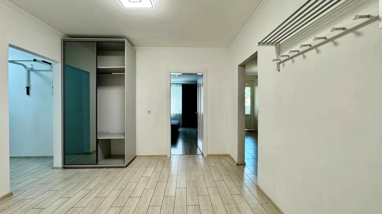 Продаж 2-кімнатної квартири 79 м², Науки просп., 55А