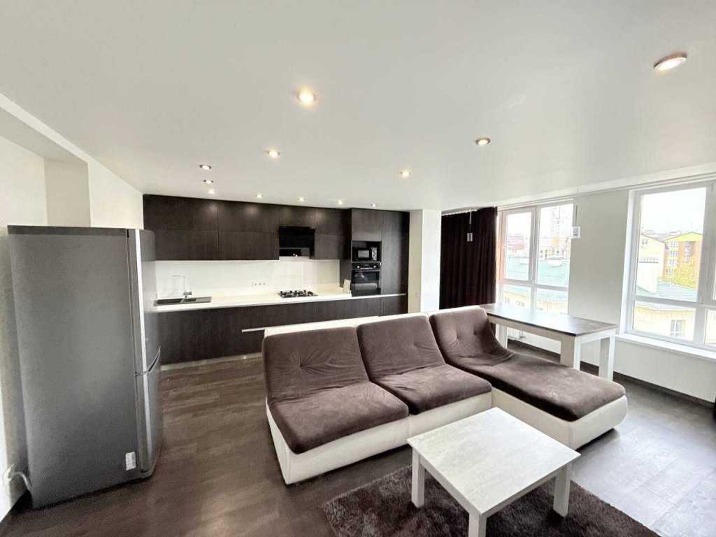 Продажа 3-комнатной квартиры 97.3 м², Радужная ул., 147
