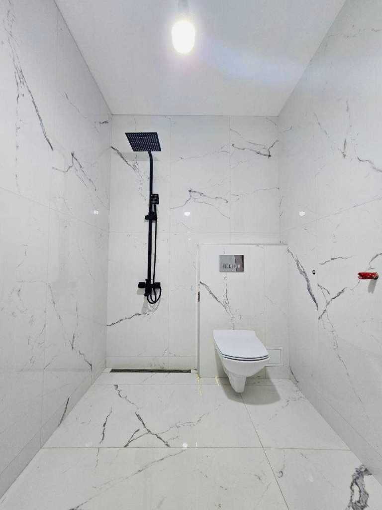 Продажа 3-комнатной квартиры 97.3 м², Радужная ул., 147