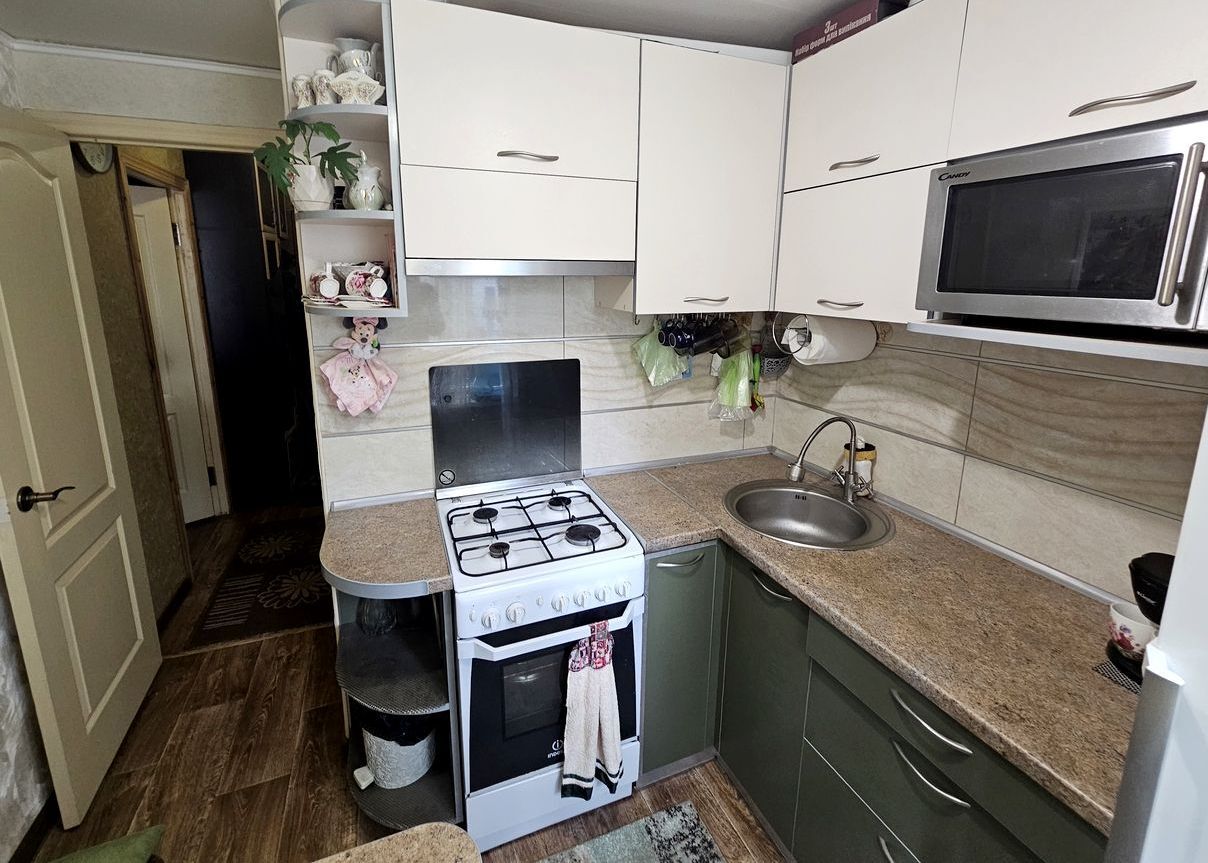 Продаж 2-кімнатної квартири 45 м², Осіння вул., 3