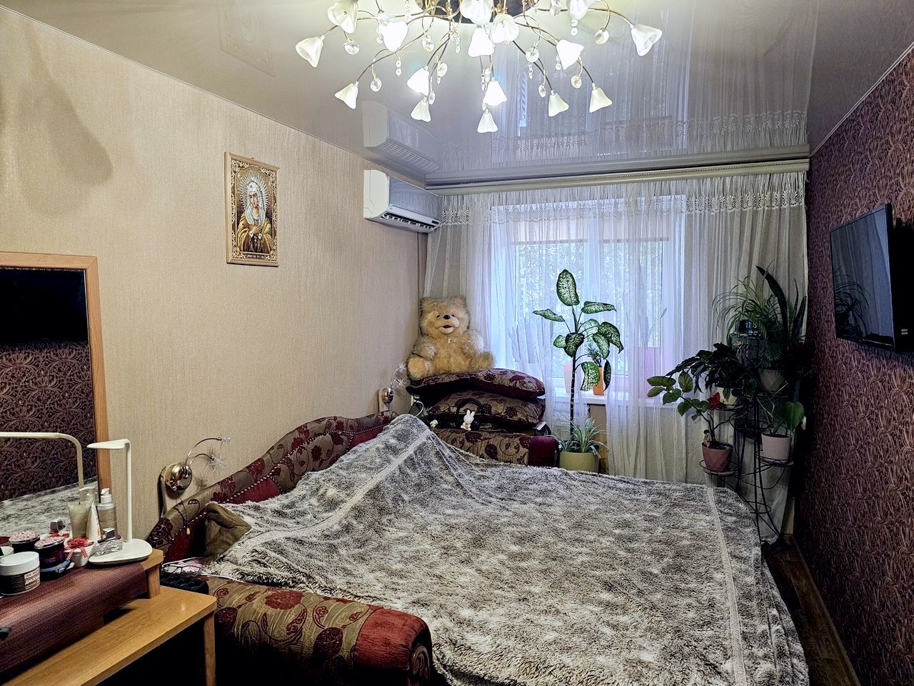 Продаж 2-кімнатної квартири 45 м², Осіння вул., 3
