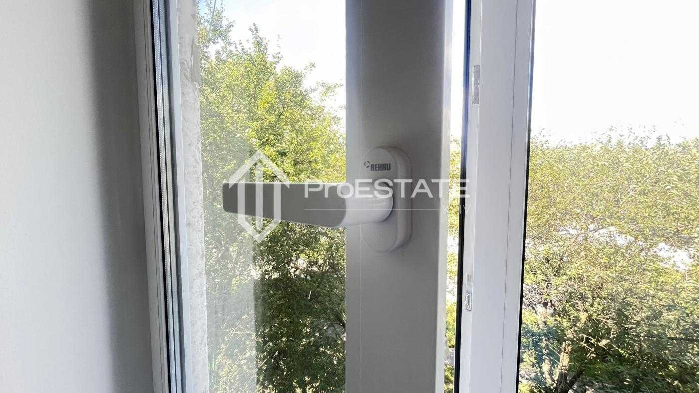 Продаж 3-кімнатної квартири 51 м², Соцмістечко вул., 350