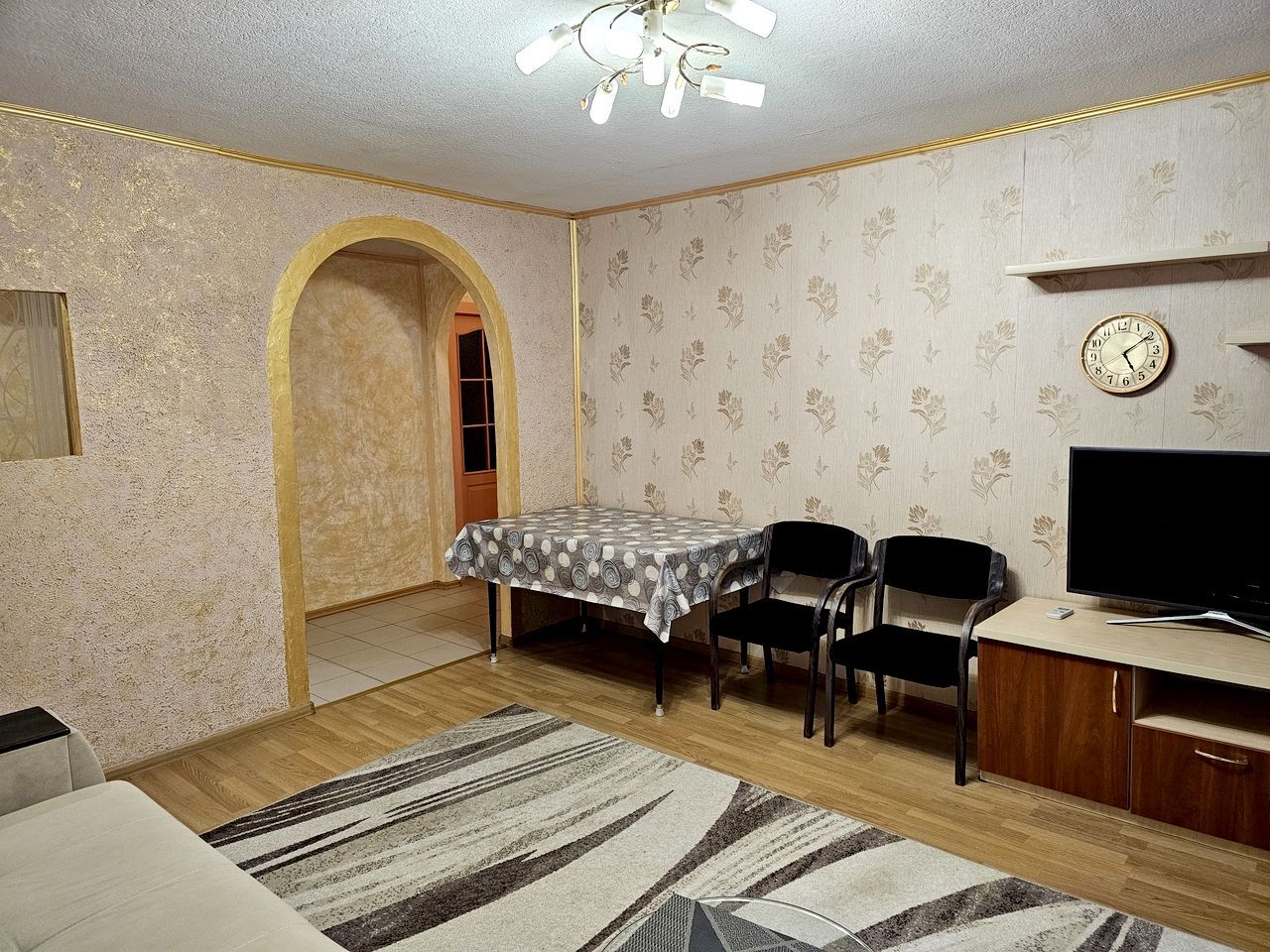 Аренда 4-комнатной квартиры 76 м², Дарницкая ул., 4