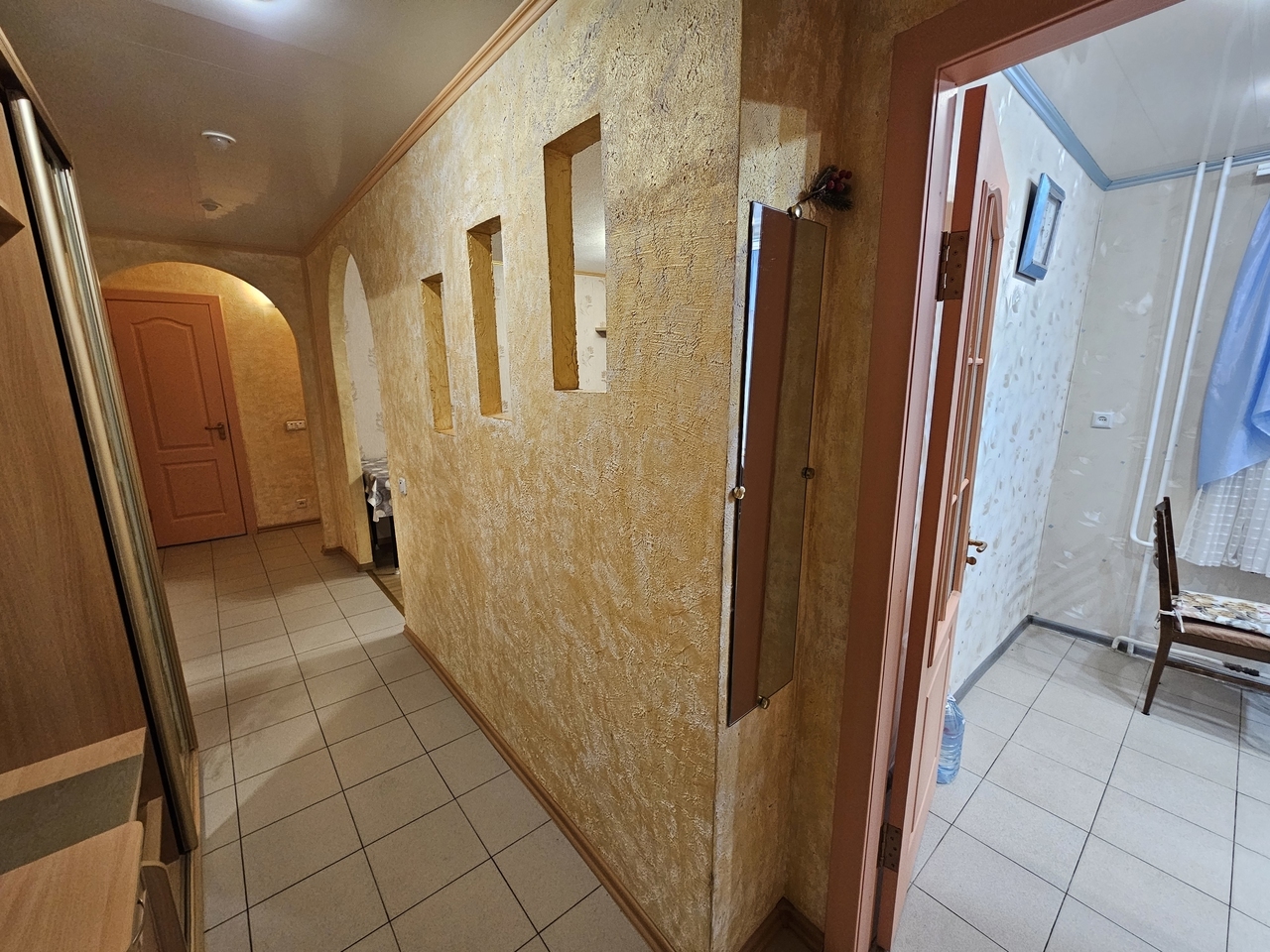 Аренда 4-комнатной квартиры 76 м², Дарницкая ул., 4