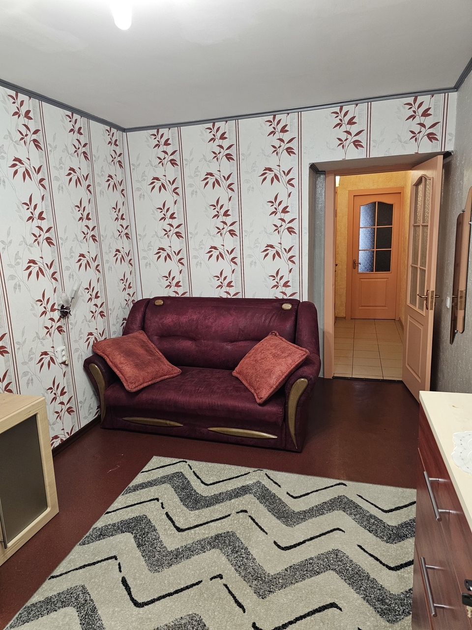 Аренда 4-комнатной квартиры 76 м², Дарницкая ул., 4