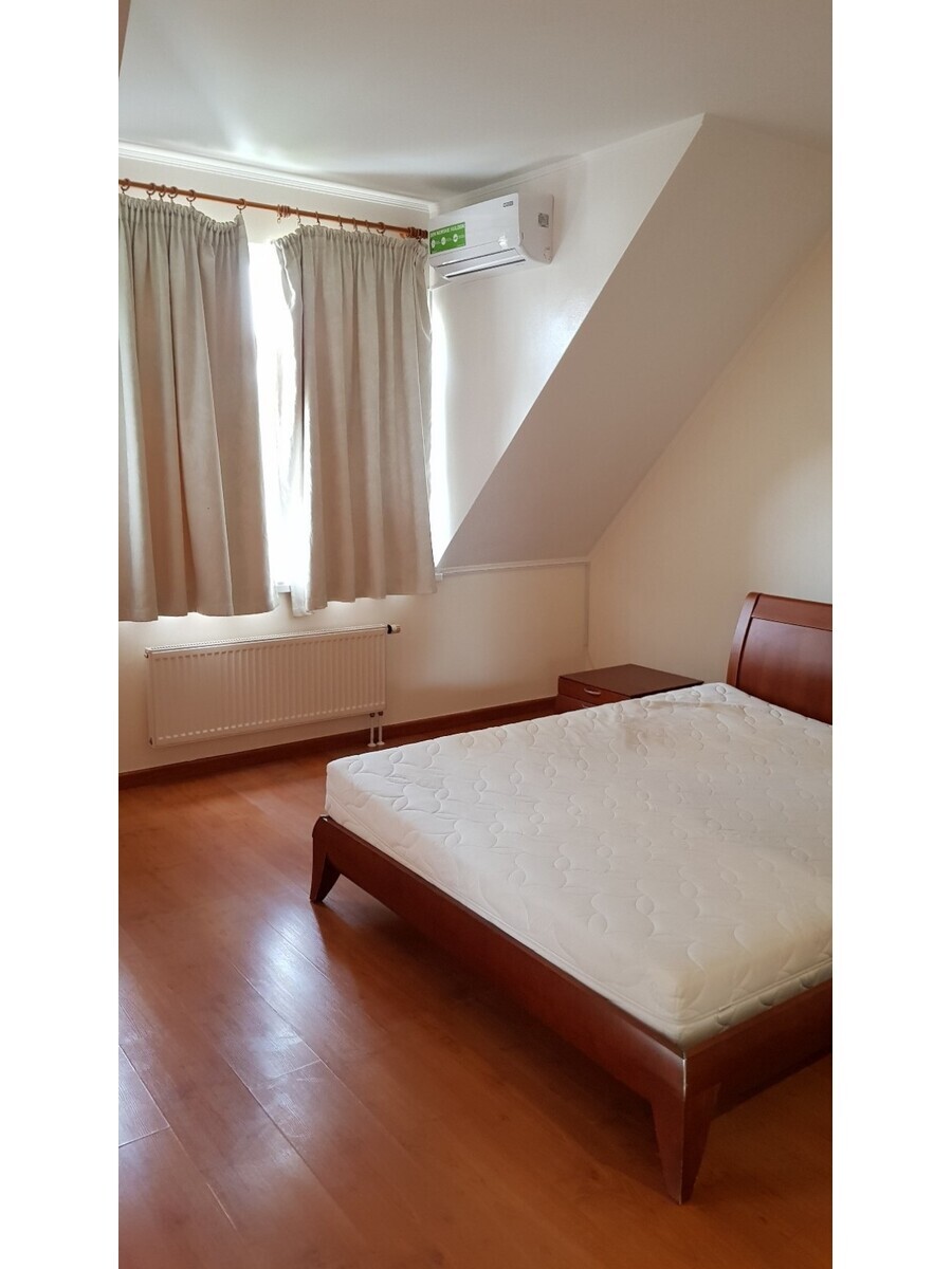 Аренда дома 4256 м², Валерия Лобановского просп.