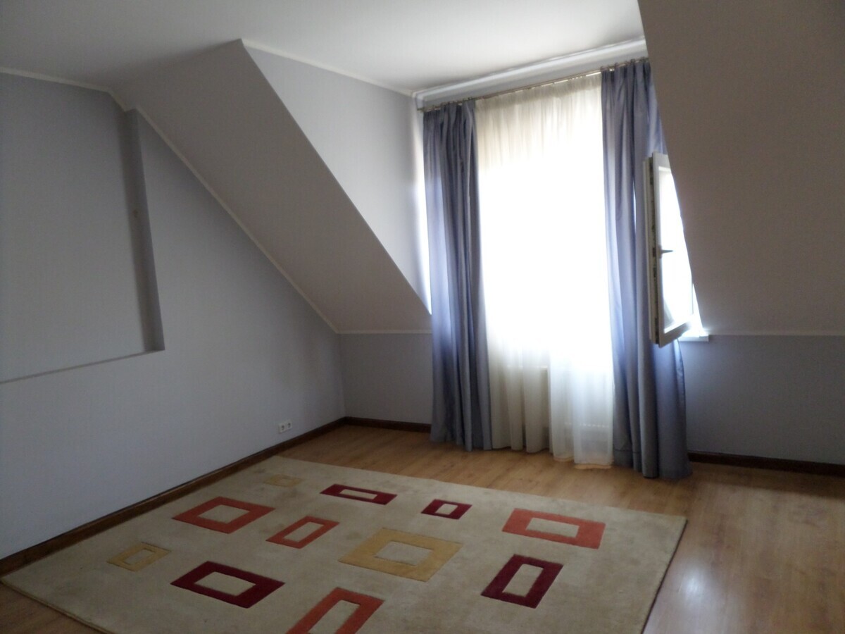 Аренда дома 4256 м², Валерия Лобановского просп.