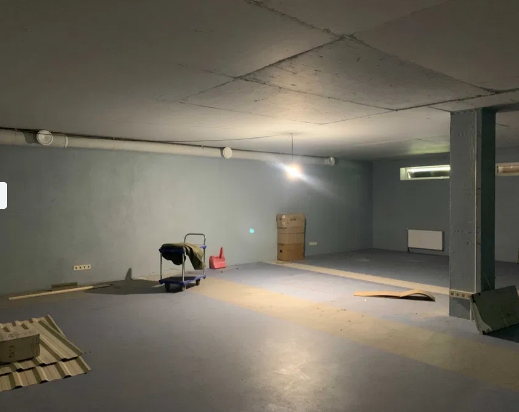 Оренда приміщення вільного призначення 782 м², Грушевского Михаила вул.