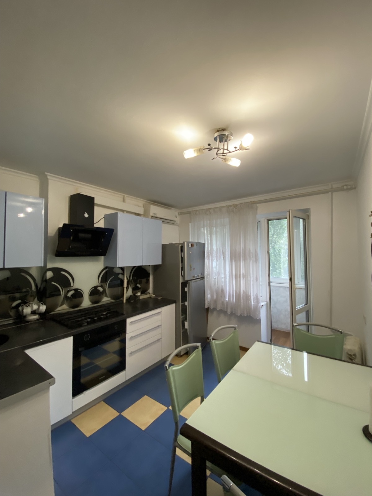 Аренда 4-комнатной квартиры 77 м², Калиновая ул.