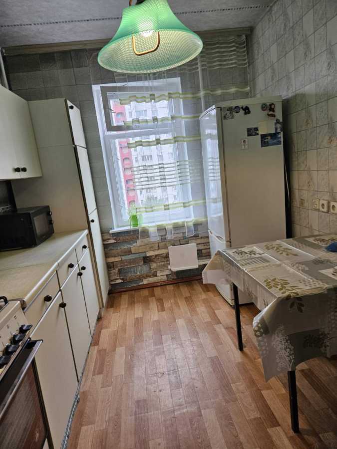 Аренда 1-комнатной квартиры 40 м², Ревуцкого ул., 17