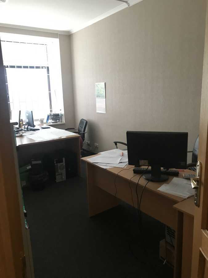 Аренда офиса 216 м², Лукьяновская ул., 1