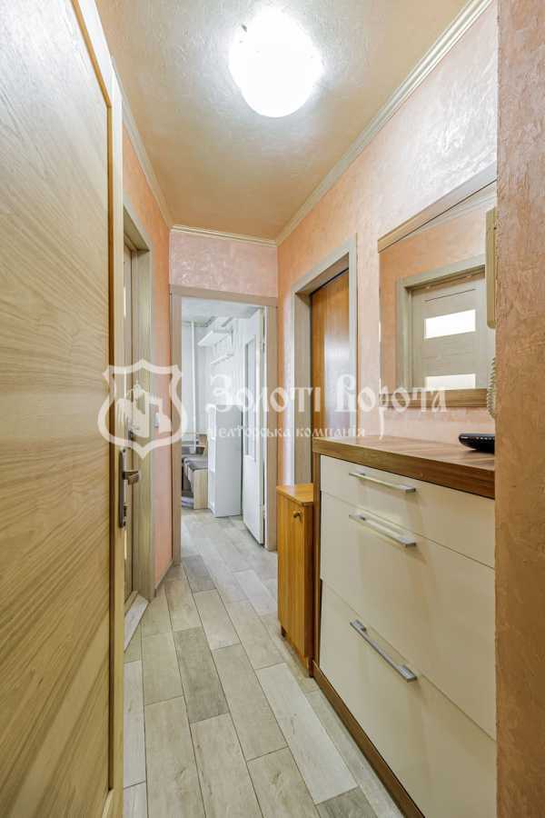 Продаж 1-кімнатної квартири 29.6 м², Праці бул., 6/14