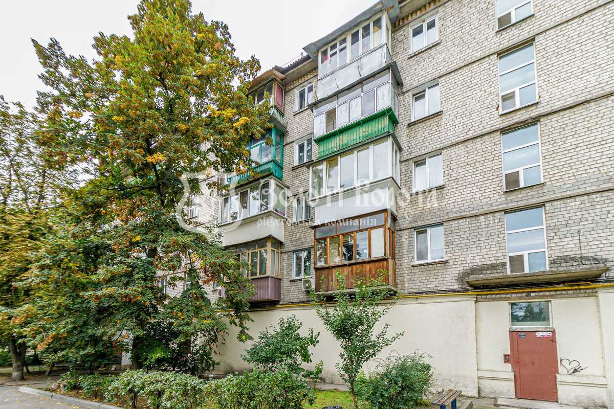 Продаж 1-кімнатної квартири 29.6 м², Праці бул., 6/14