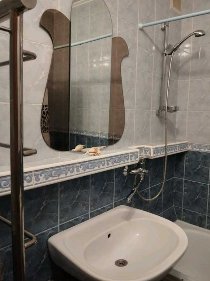 Аренда 1-комнатной квартиры 42 м², Михаила Котельникова ул., Драгоманова, 14