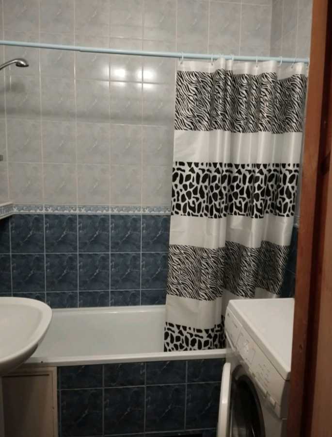 Аренда 1-комнатной квартиры 42 м², Михаила Котельникова ул., Драгоманова, 14