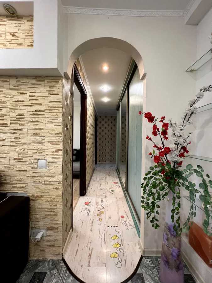 Аренда 4-комнатной квартиры 72 м², Плеханова ул.