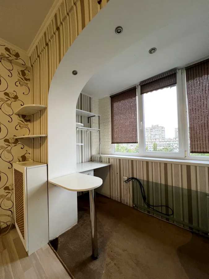 Аренда 4-комнатной квартиры 72 м², Плеханова ул.