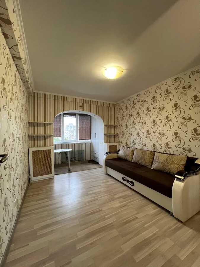 Аренда 4-комнатной квартиры 72 м², Плеханова ул.