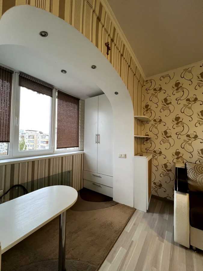 Аренда 4-комнатной квартиры 72 м², Плеханова ул.