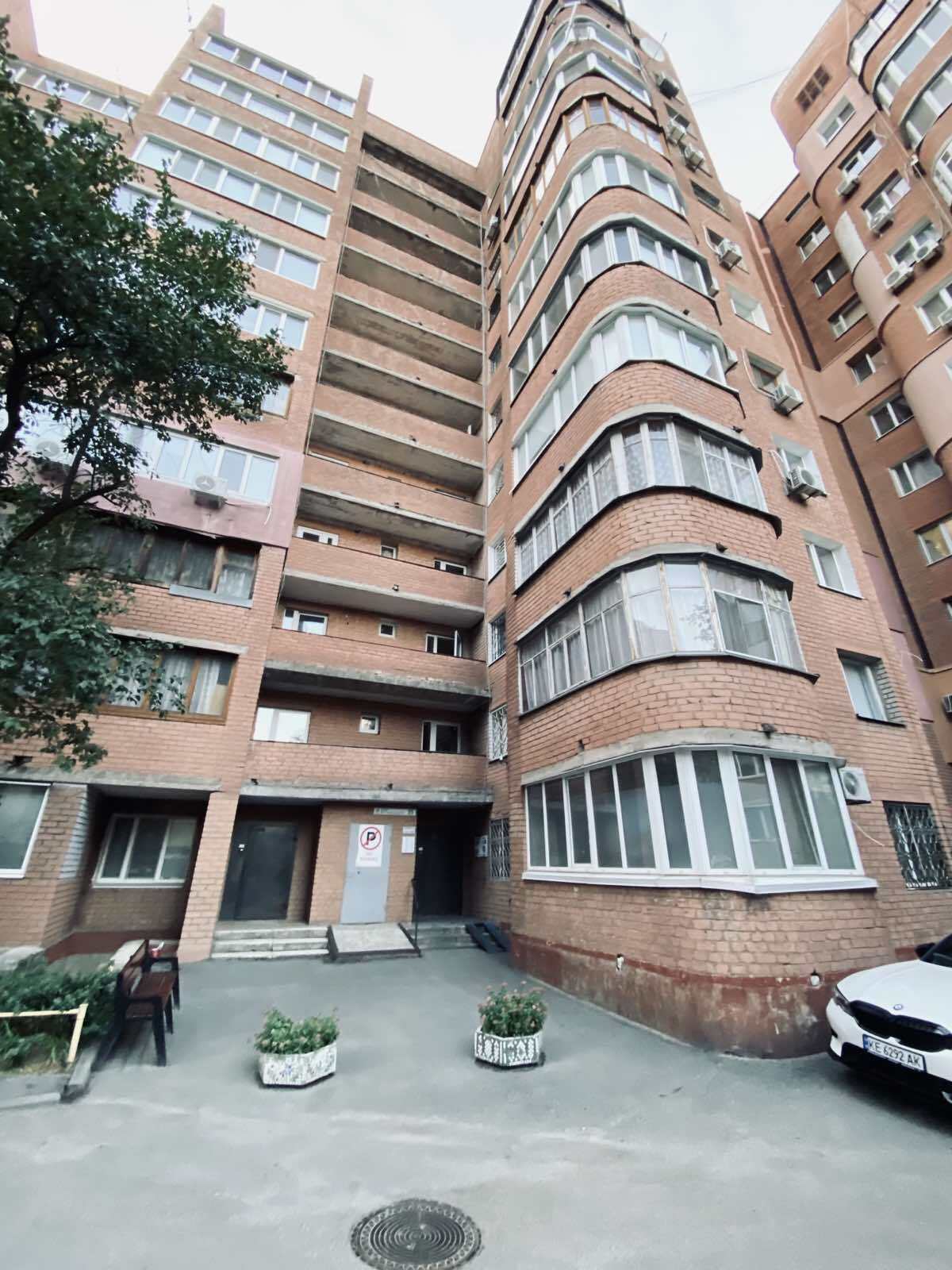 Продаж 2-кімнатної квартири 58 м², Володимира Вернадського вул.