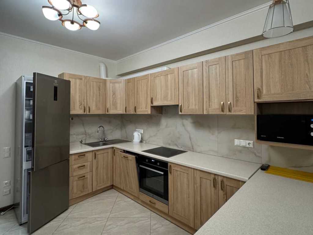 Оренда 2-кімнатної квартири 62 м², Федора Кричевського вул., Ернста, 16а