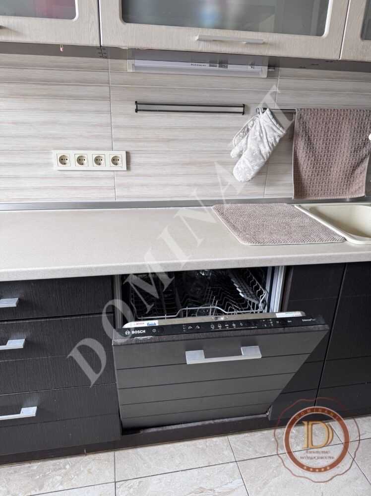 Продажа 3-комнатной квартиры 63 м², Товарищеская ул., 37