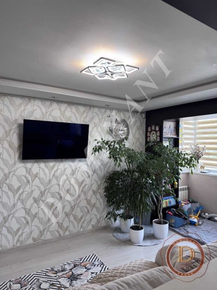 Продажа 3-комнатной квартиры 63 м², Товарищеская ул., 37