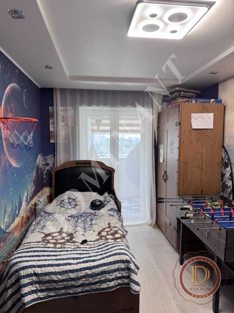 Продажа 3-комнатной квартиры 63 м², Товарищеская ул., 37