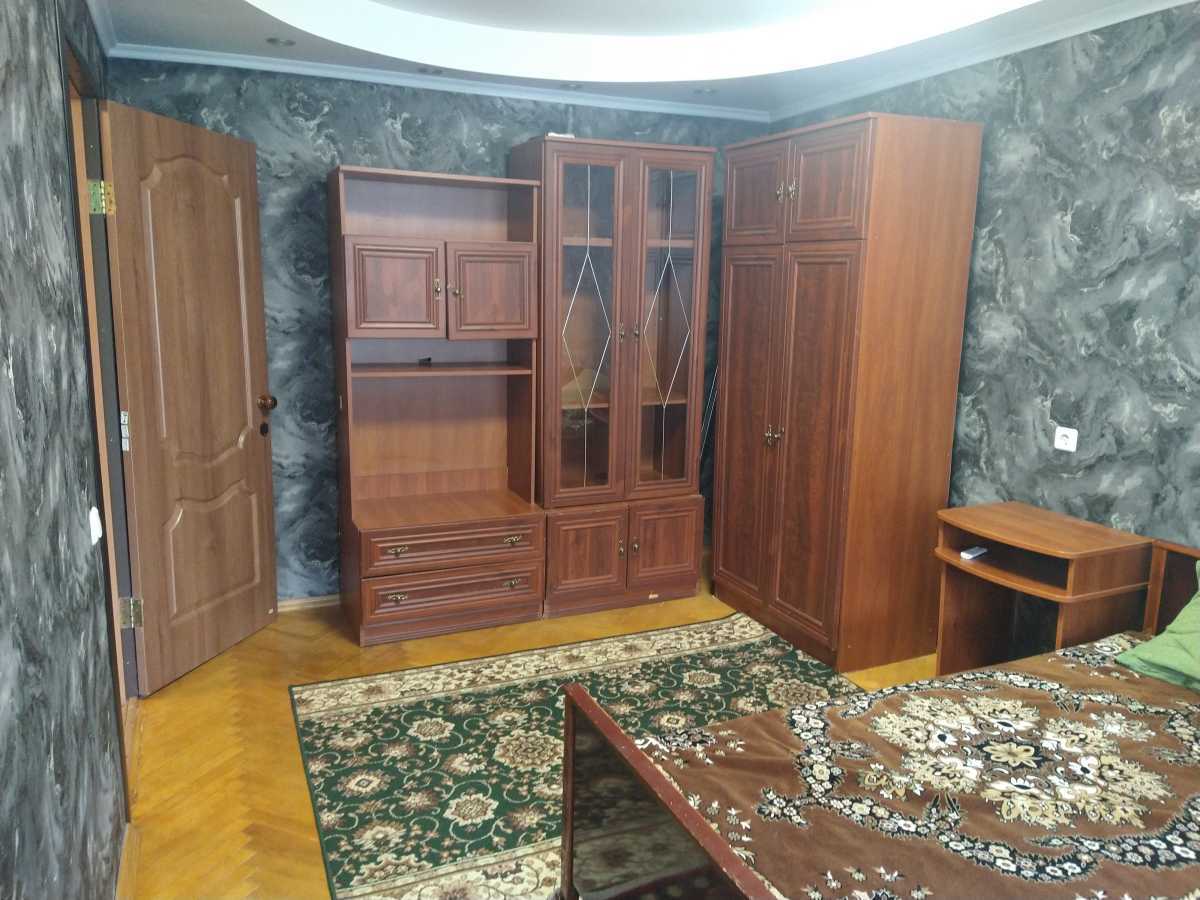 Оренда 2-кімнатної квартири 45 м², Юності вул.