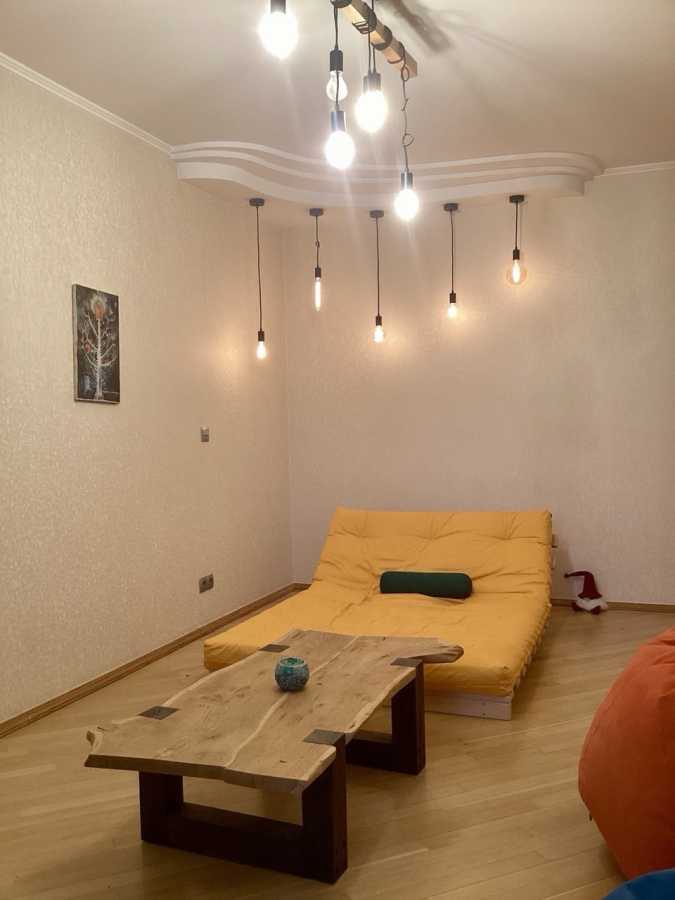 Аренда 3-комнатной квартиры 76 м², Панаса Мирного ул., 11