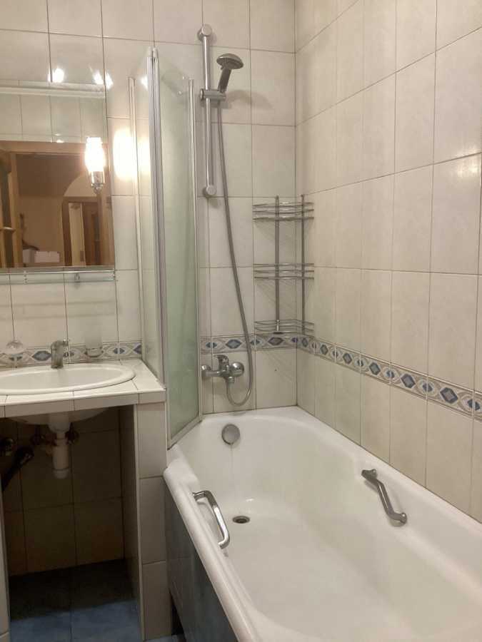 Аренда 3-комнатной квартиры 76 м², Панаса Мирного ул., 11