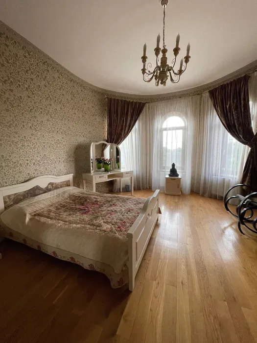 Оренда будинку 300 м², 8-а Ентузіастів вул.