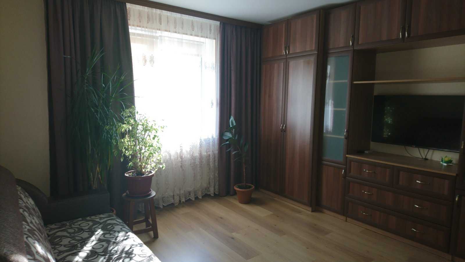 Оренда 2-кімнатної квартири 65 м², Волинська вул., 9