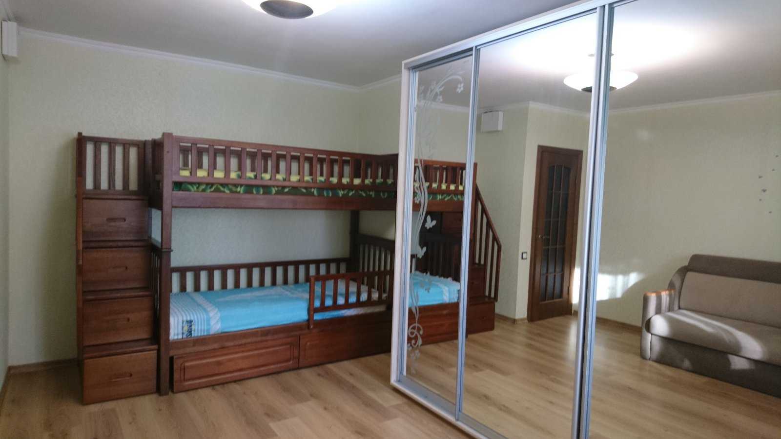 Оренда 2-кімнатної квартири 65 м², Волинська вул., 9