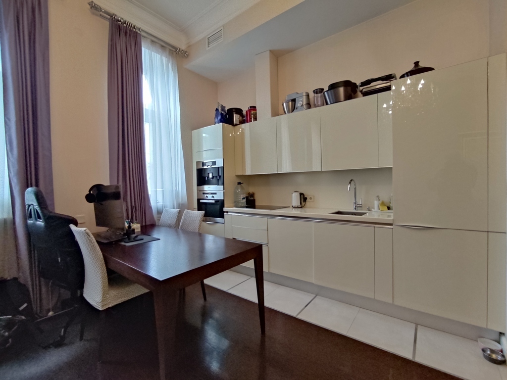 Продажа 2-комнатной квартиры 69 м², Архитектора Городецкого ул., 12