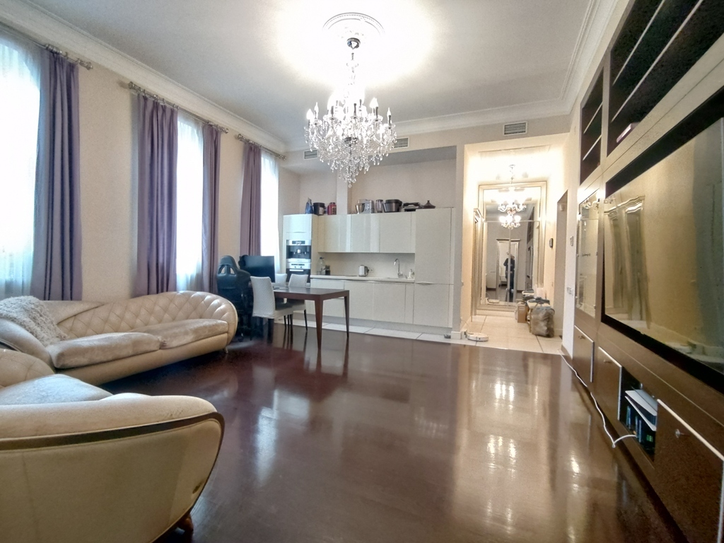 Продажа 2-комнатной квартиры 69 м², Архитектора Городецкого ул., 12