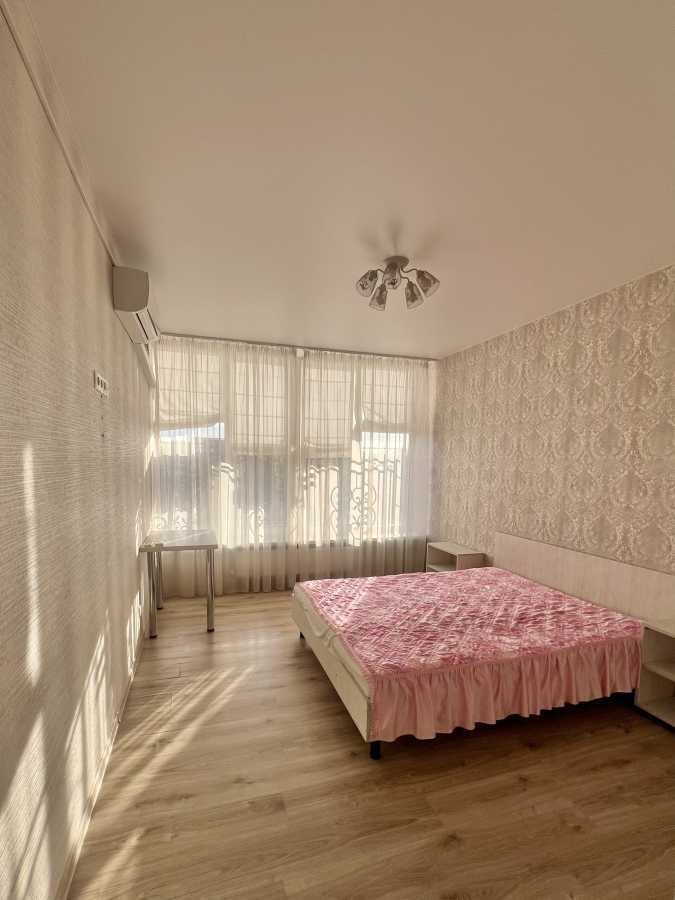 Продажа 2-комнатной квартиры 41.7 м², Соборная ул., 118/19
