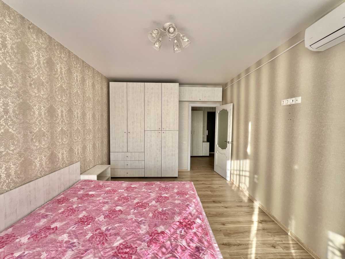 Продажа 2-комнатной квартиры 41.7 м², Соборная ул., 118/19