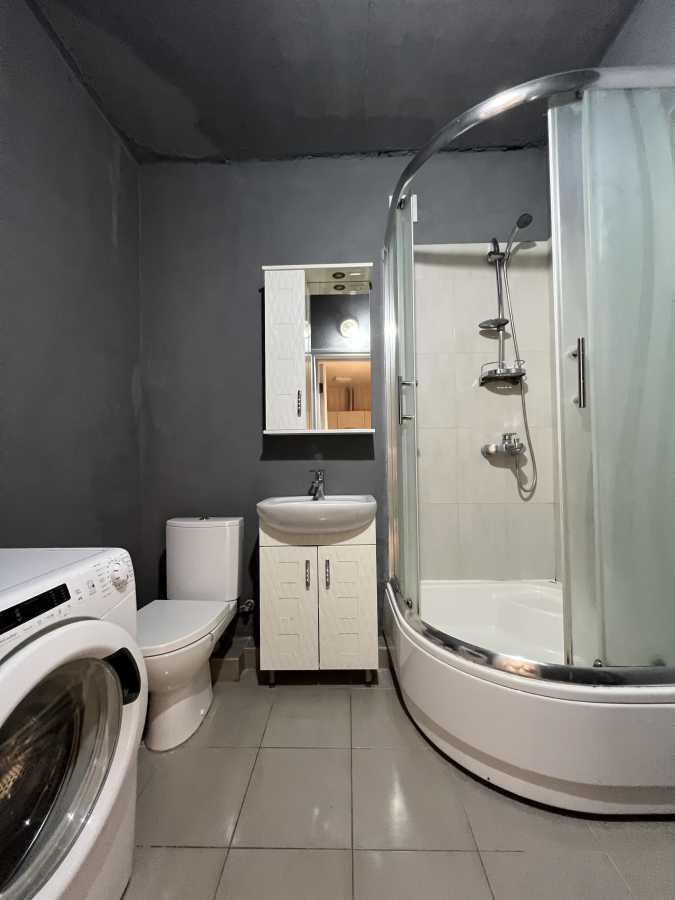 Продажа 2-комнатной квартиры 41.7 м², Соборная ул., 118/19