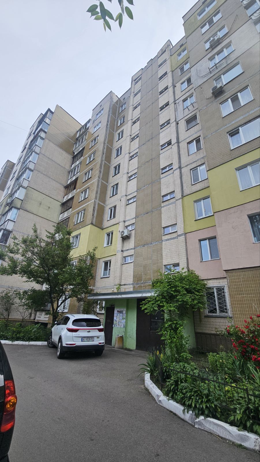 Продаж 3-кімнатної квартири 70 м², Продам 3-кімнатну Вишгород! Центр! Гриненко 1!