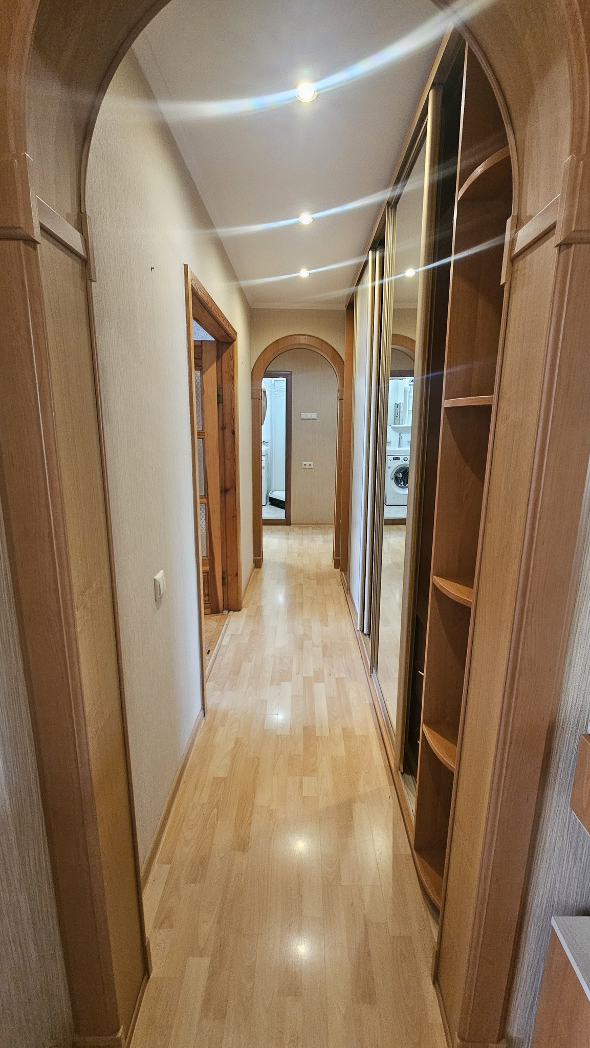 Продаж 3-кімнатної квартири 70 м², Продам 3-кімнатну Вишгород! Центр! Гриненко 1!