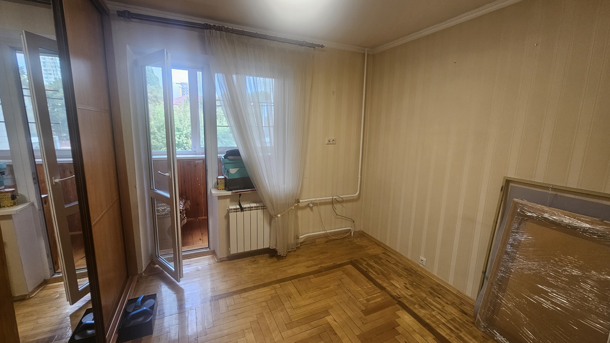 Продаж 3-кімнатної квартири 70 м², Продам 3-кімнатну Вишгород! Центр! Гриненко 1!