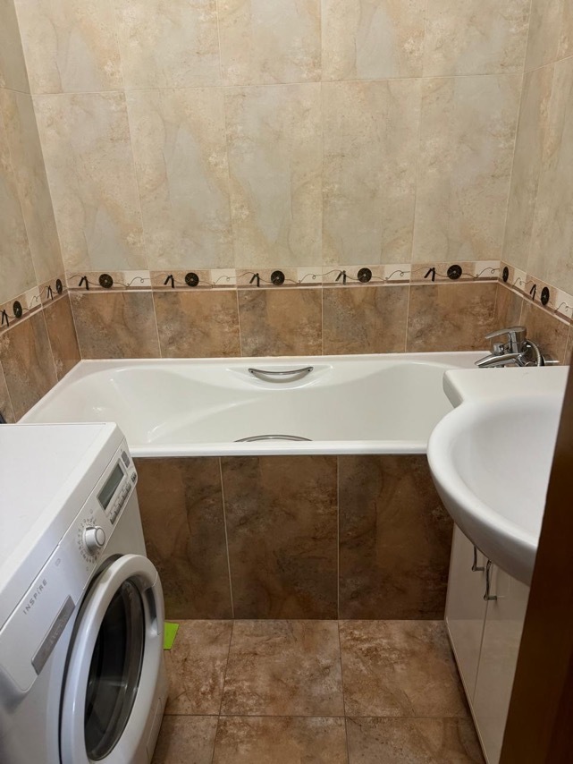 Оренда 1-кімнатної квартири 50 м², Машинобудівників вул., 2В