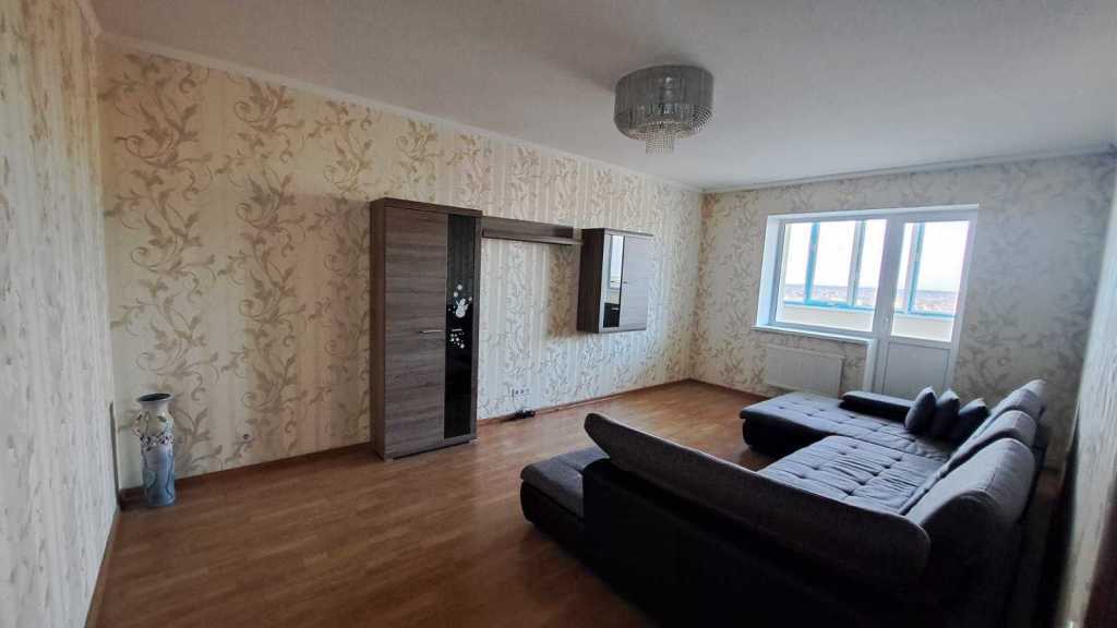Продаж 2-кімнатної квартири 77 м², Вокзальна вул., 53