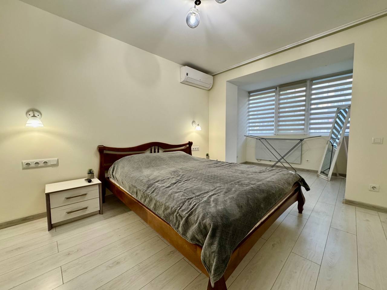 Продаж 2-кімнатної квартири 47 м², Мандриківська вул.